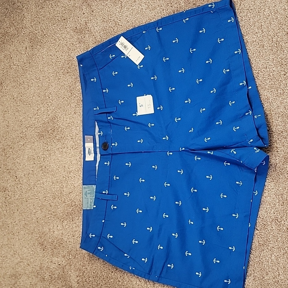 NWT Old Navy 5" shorts - size 14